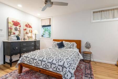 Cozy Private Apt Near Downtown Burlington Exteriör bild